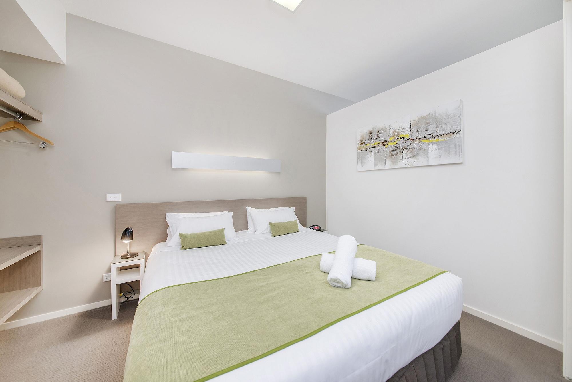 Abode Gungahlin Aparthotel Canberra Ngoại thất bức ảnh