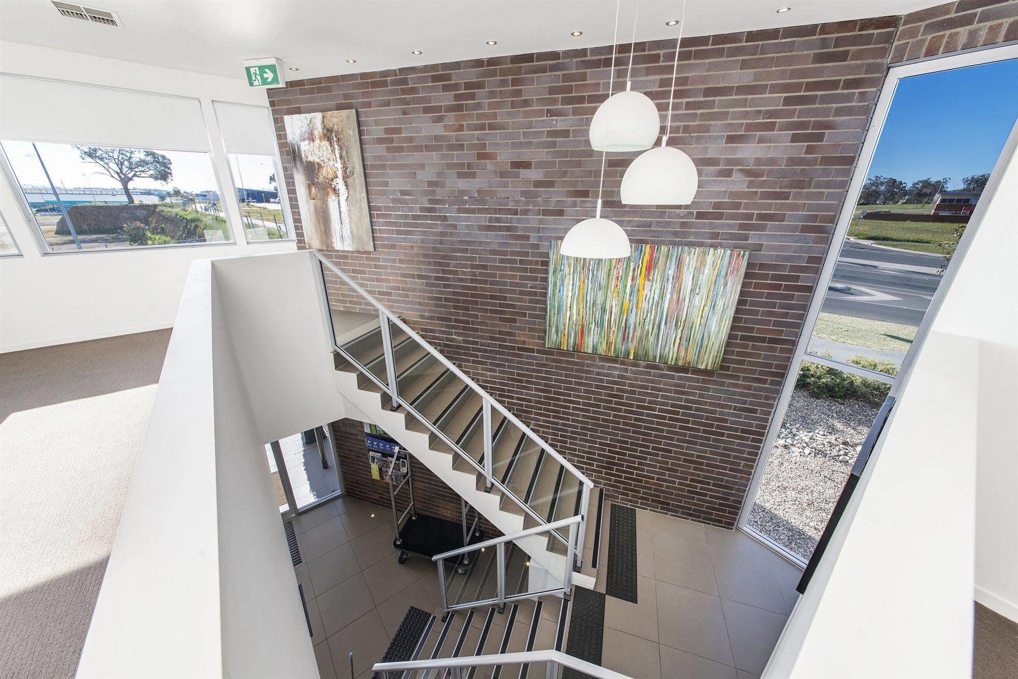 Abode Gungahlin Aparthotel Canberra Ngoại thất bức ảnh