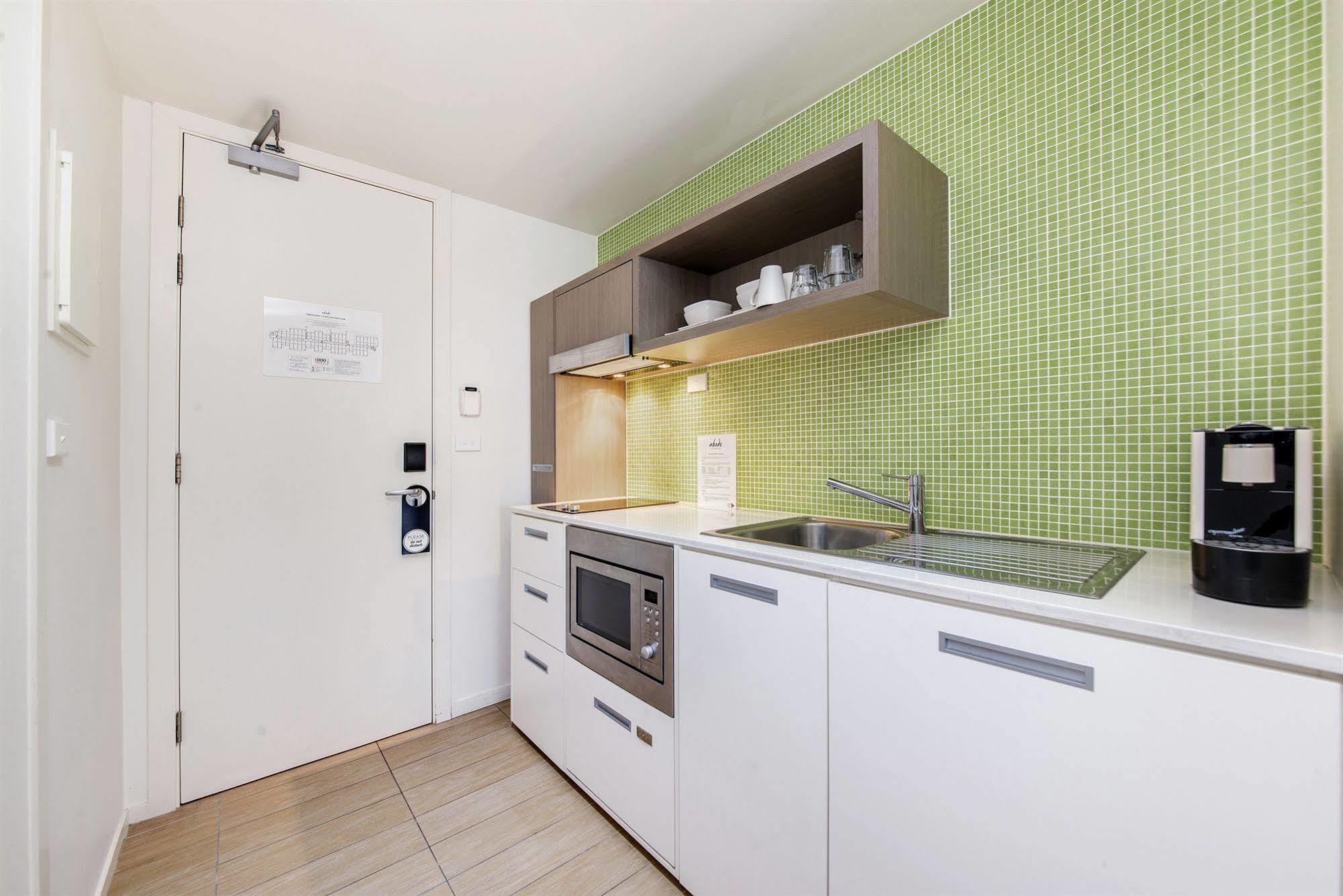 Abode Gungahlin Aparthotel Canberra Ngoại thất bức ảnh