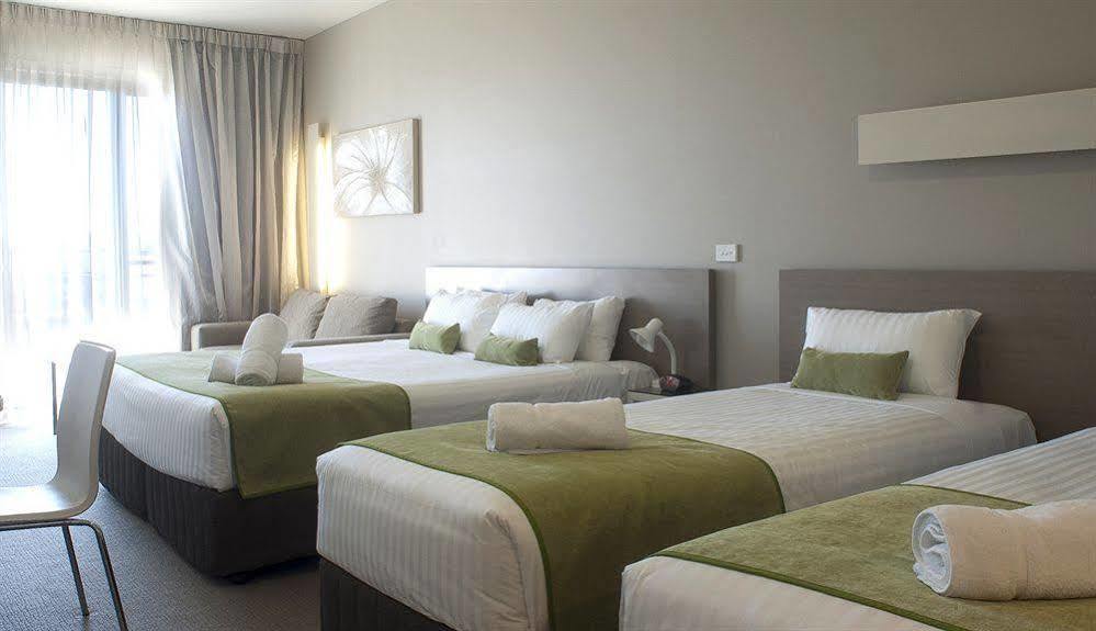 Abode Gungahlin Aparthotel Canberra Ngoại thất bức ảnh