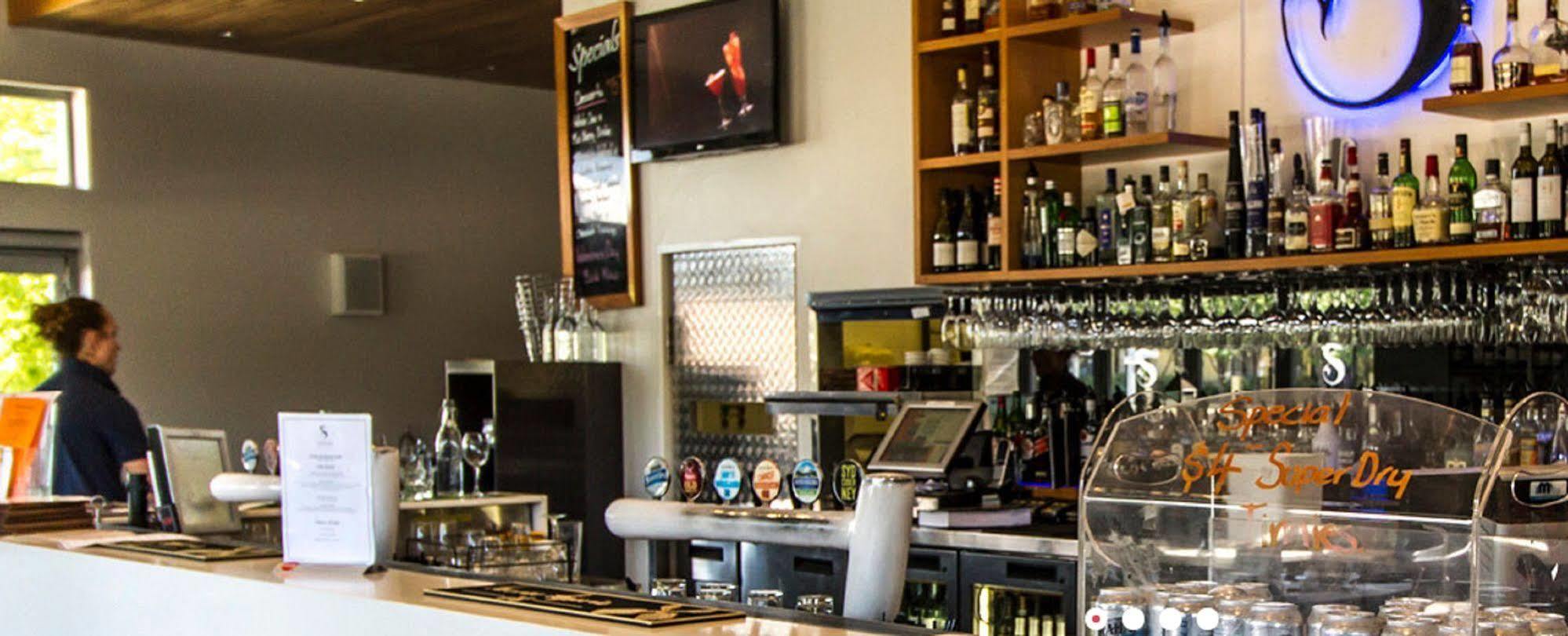 Abode Gungahlin Aparthotel Canberra Ngoại thất bức ảnh